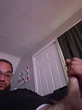 bigpappiii09 online show from July 16, 1:12 am