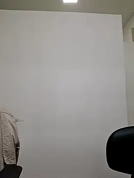 AlejoXMP2026 online show from April 10, 3:52 pm