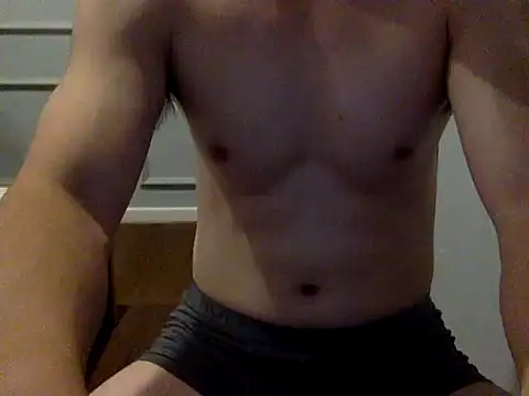 17Komodo online show from March 24, 2:55 pm