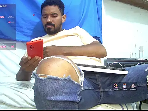 Max velvet online show from April 3, 4:42 am