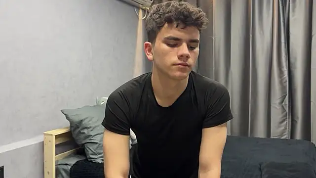 MaxWoolf online show from May 17, 4:14 pm