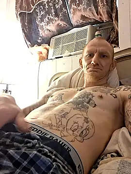 travisrwade online show from April 13, 3:12 pm