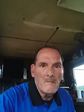 Billd3565 online show from June 18, 2:22 pm