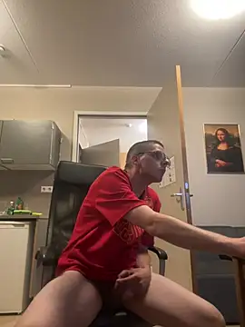 Darkessprince0208 online show from June 3, 9:42 pm