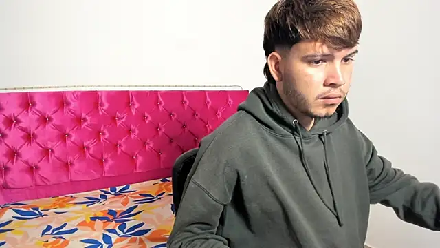 bry saint online show from April 7, 5:40 am