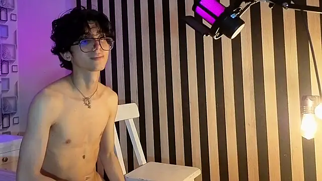 Twink Sebas7 online show from April 30, 5:31 pm