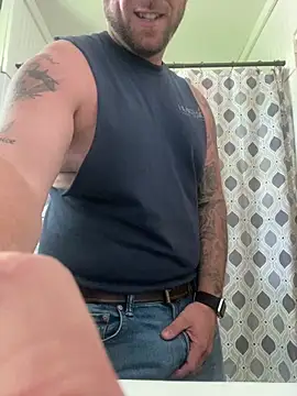 phattyluv89 online show from June 15, 8:01 pm