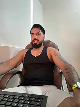 Ryan Black3 online show from April 24, 3:03 pm