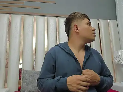 DaveJonesz online show from April 19, 6:35 am