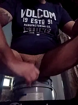 eddsmiles7 online show from April 15, 3:23 pm