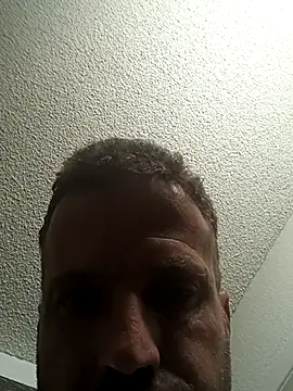 Travis212121 online show from July 10, 7:12 am