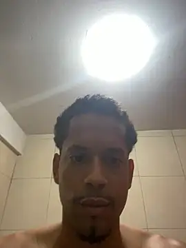 Gomesmrt online show from April 19, 8:33 pm