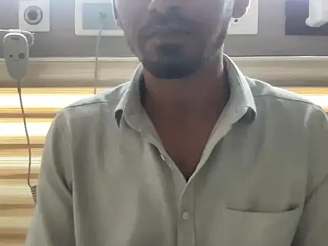 Xh0dy online show from April 22, 11:59 am