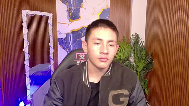 Andres Tay online show from June 2, 2:34 am
