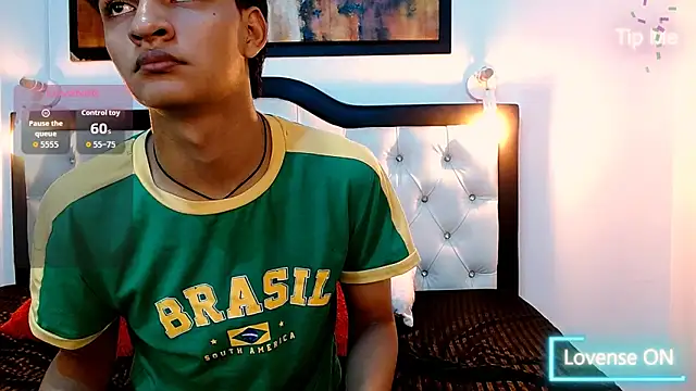 SahirCharm online show from June 10, 5:35 pm