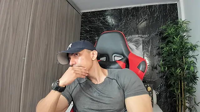 Erik castle online show from June 21, 4:01 pm