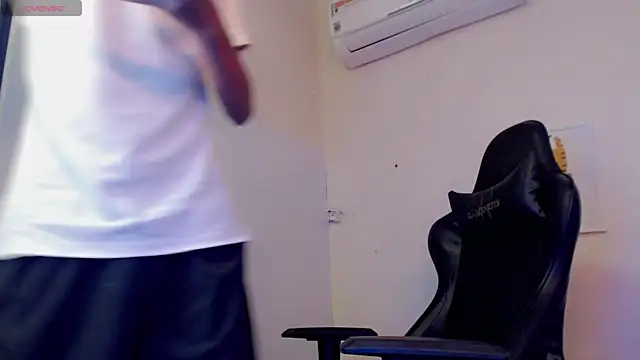 sombra 18 online show from August 2, 11:36 pm