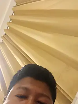 Rahulrouth04 online show from August 2, 4:22 am