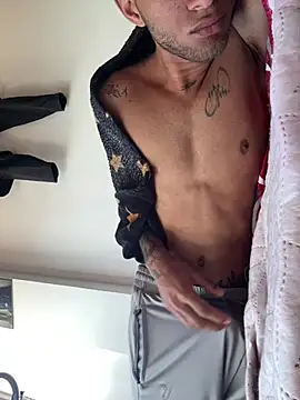 luuiIs CA online show from June 1, 1:44 pm