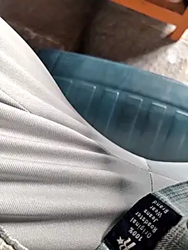 the bunnyy00 online show from May 11, 11:56 am