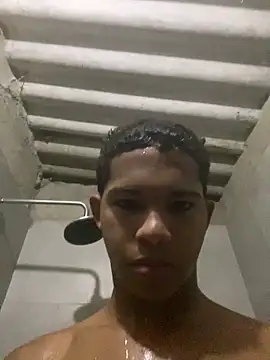 Armando8765 online show from May 26, 1:34 am