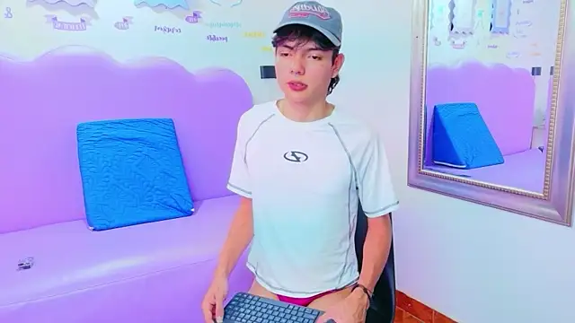 Liamdelrey online show from July 4, 6:05 am