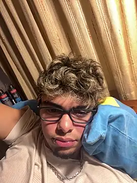 ElMen0r06 online show from June 11, 3:48 am