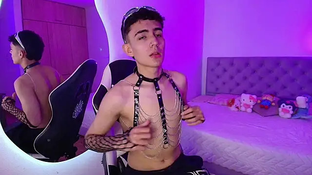 Eithan  wolf online show from June 25, 9:19 pm