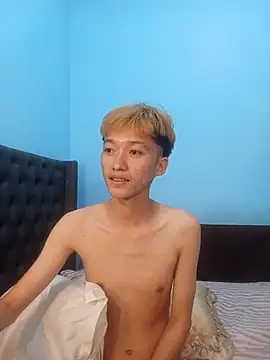 Fem phiLboy69 online show from July 13, 8:22 pm