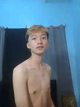 Fem phiLboy69 online show from June 30, 12:50 pm