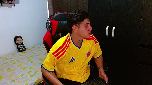 Johannes mills69 online show from June 27, 6:46 pm