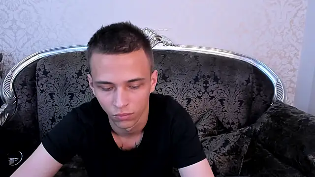 lucaskaur online show from July 19, 2:01 pm