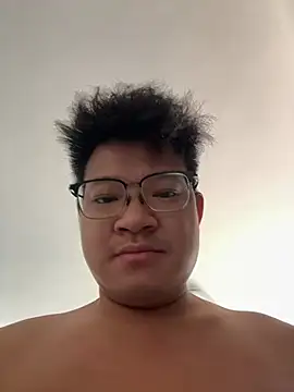 yuehui004 online show from August 8, 4:41 am