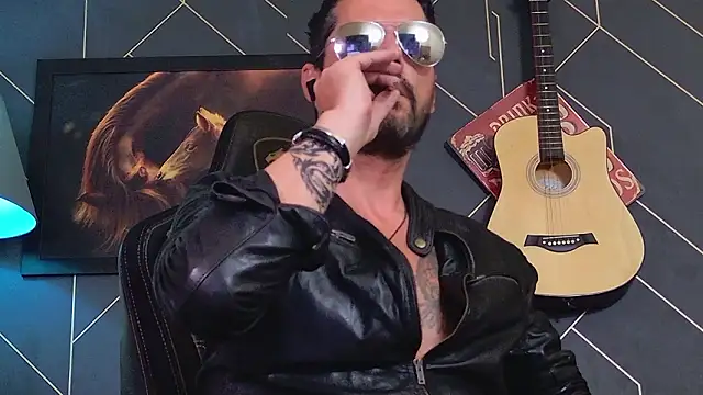 ChrisKox online show from March 2, 7:15 am