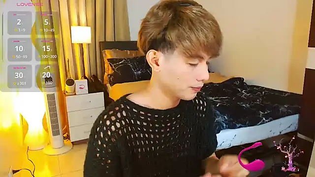 WildestTwink online show from June 26, 2:08 pm