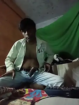 desiboy1101 online show from April 13, 2:18 pm