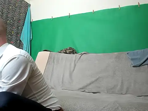 viraglaci18xh online show from April 8, 11:53 am