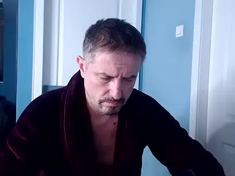 MisterFaithRO online show from April 12, 9:05 pm