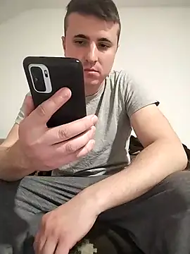 MrNoBoDy000 online show from April 9, 8:04 pm