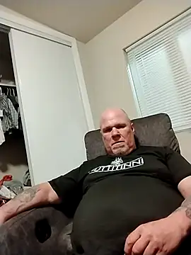 Reddog833 online show from March 24, 8:08 am