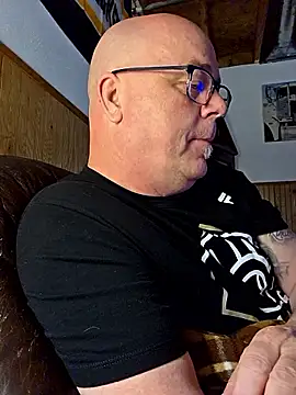 horny4you1 online show from November 18, 10:12 pm