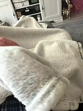 frechsein online show from December 1, 1:36 pm