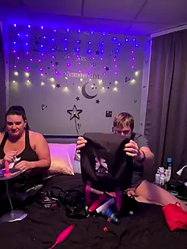 mirandamark2020 online show from December 22, 5:43 pm