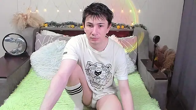 Yumi steve online show from October 25, 5:58 pm