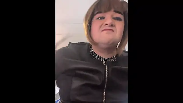 Sissyboystefani online show from March 21, 11:58 am