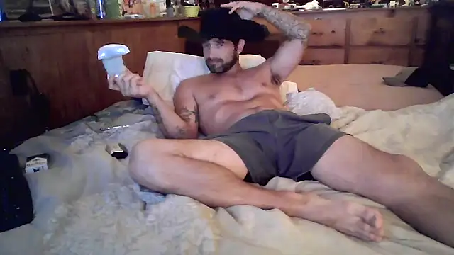 Itzmeebaby online show from April 21, 7:20 pm