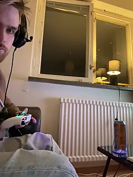 adam123456654321 online show from February 13, 11:09 pm