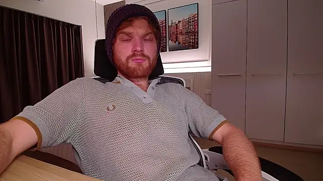 kinkypumpkinboy online show from March 26, 4:33 pm