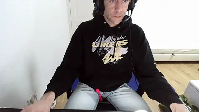 fit ass 2021 online show from February 25, 8:41 pm