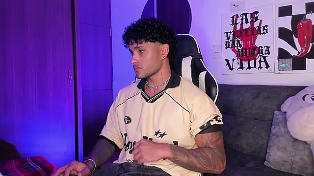 Alessandro Vanni online show from March 14, 3:02 am